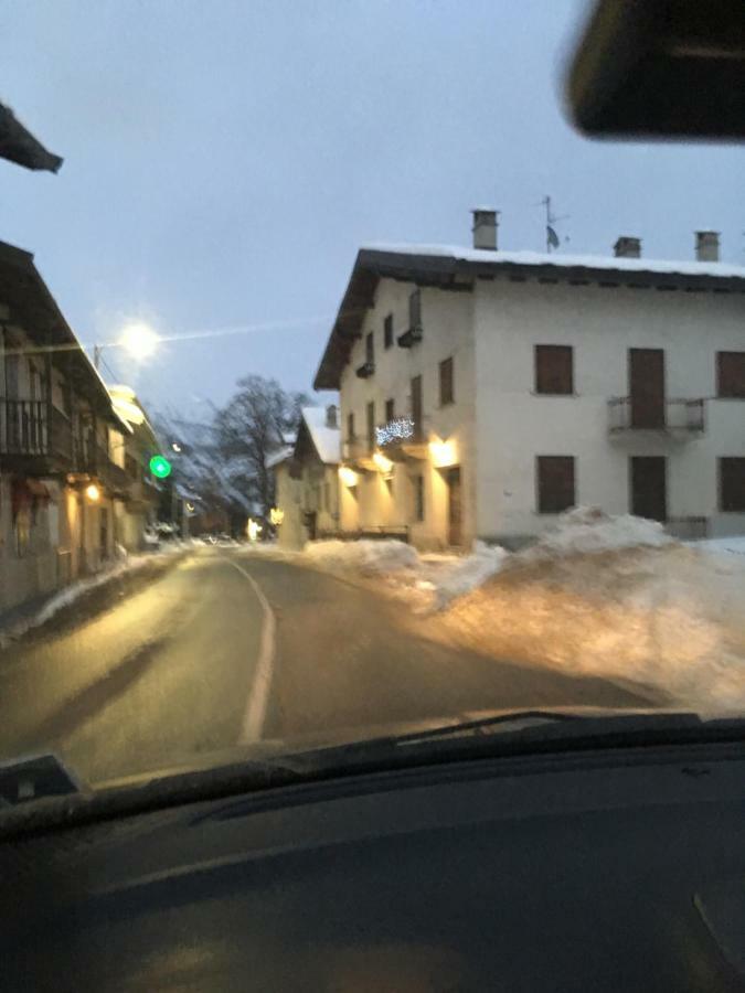 Lo Scudo D'Italia Apartamento Pragelato Exterior foto